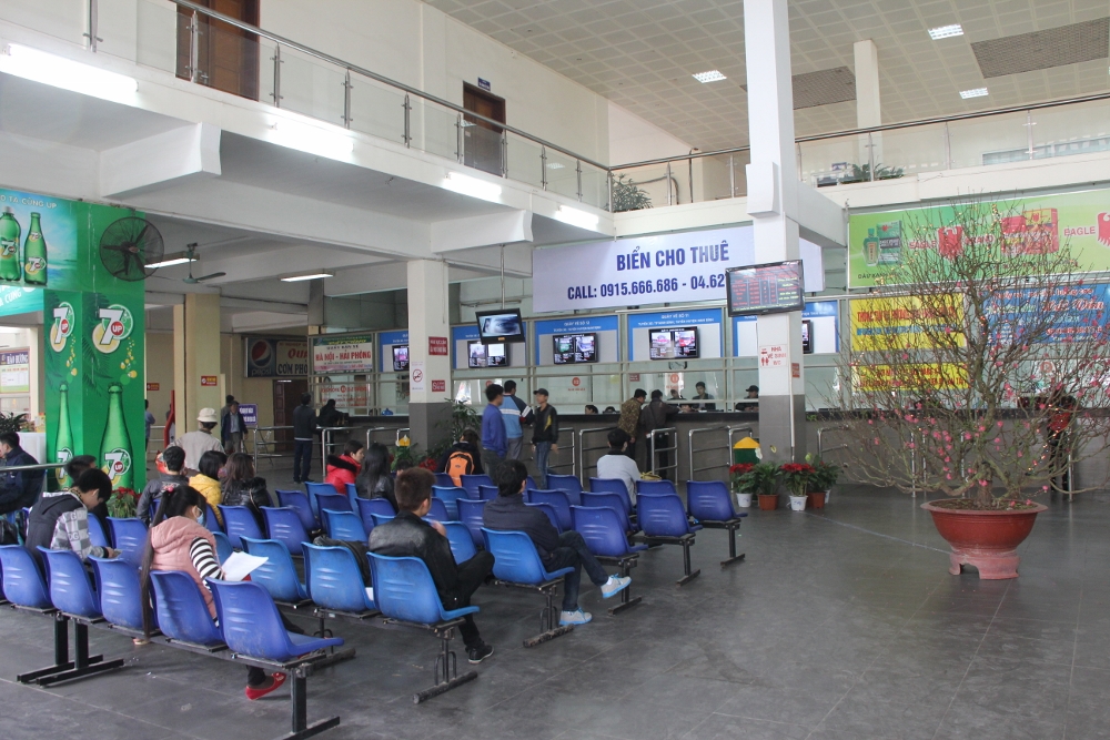 Bến xe thưa thớt lạ thường ảnh 4
